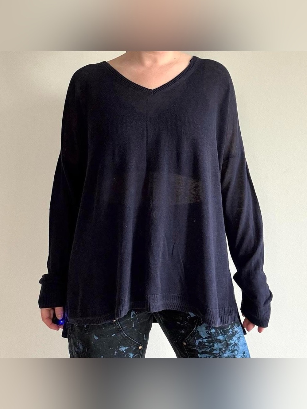 Navy blue thin and soft Gap v-neck sweater